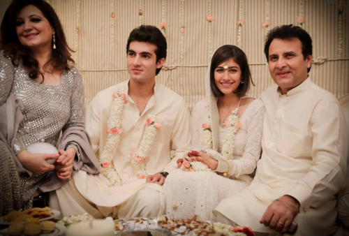 Shehroz Sabzwari Second Wife  Wedding Pics  Height in Feet - 59