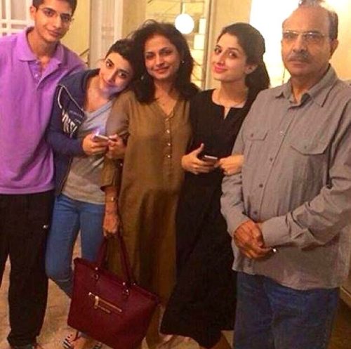 Mawra Hocane Family  New Photos  Weight and Height - 5
