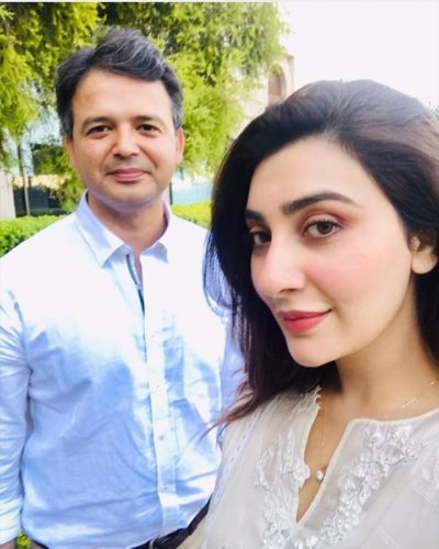 Ayesha Khan Age  Height  Family  Wedding Pictures  Biography  Wiki - 36