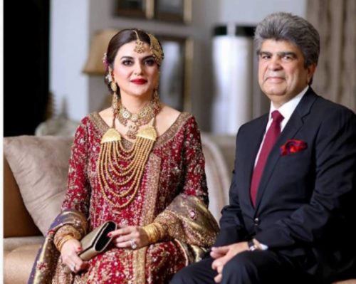 Kashmala Tariq Pics  Son  Accident  Wedding  Age  Husband  Biography  Wiki - 9