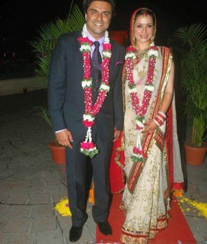 Neelam Kothari Pics  First Marriage  Husband  Biography  Wiki - 47