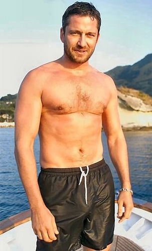 Gerard Butler Pics  Shirtless  Biography  Wiki - 90