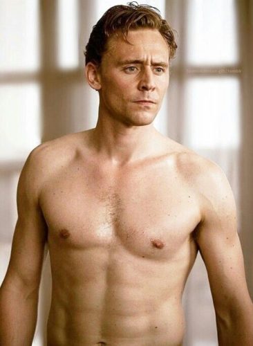 Tom Hiddleston Pics Shirtless Biography Wiki Celebrity News Entertainment News 
