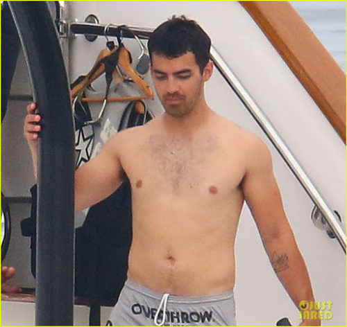 Joe Jonas Pics  Shirtless  Biography  Wiki - 64