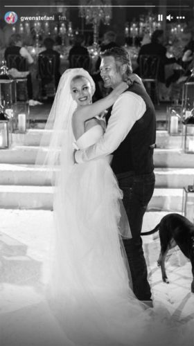Blake Shelton Wedding Photos  Marriage  Sister  Pics  Pictures  Wiki  Biography - 5
