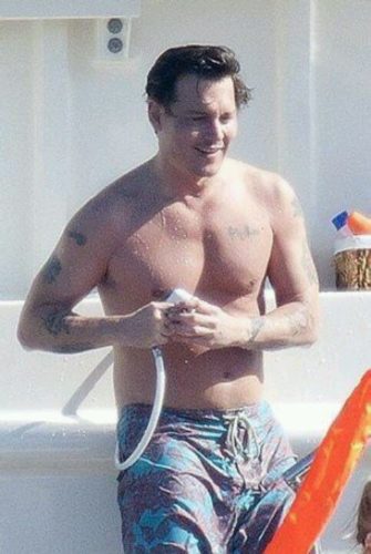 Johnny Depp Pics  Shirtless  Biography  Wiki - 24