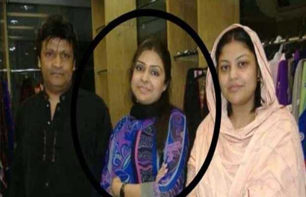 Umer Sharif Wife  Daughter  Family Photos  Latest Pics  Biography  Wiki - 96
