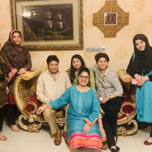 Umer Sharif Wife  Daughter  Family Photos  Latest Pics  Biography  Wiki - 39