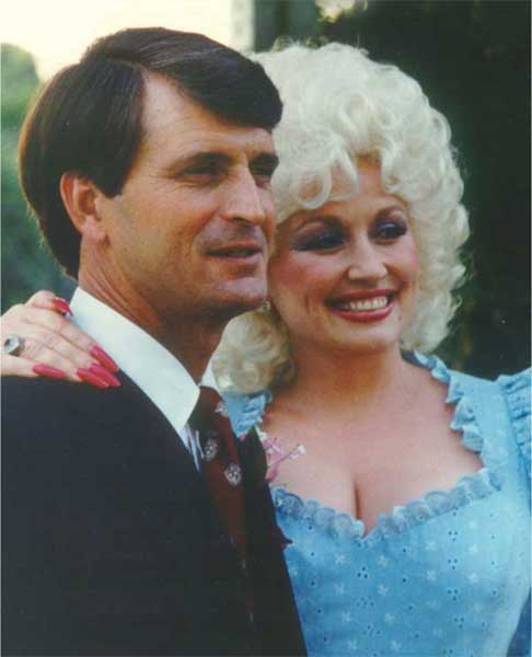 Dolly Parton Pics  Husband Carl Dean  Young  Biography  Wiki - 41