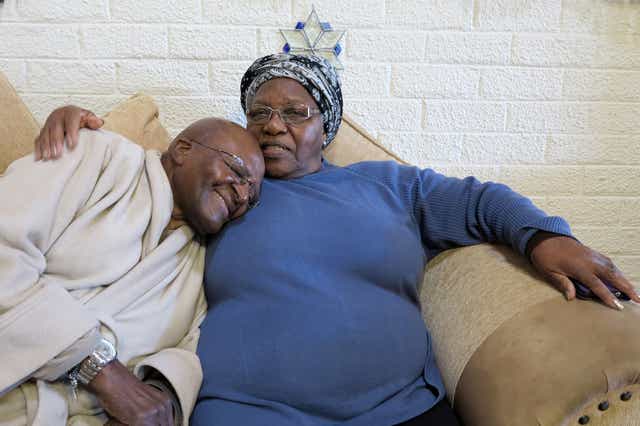 Desmond Tutu Pics  Wiki  Biography  Wife - 97