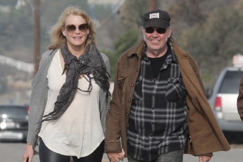 neil young and daryl hannah pics 5