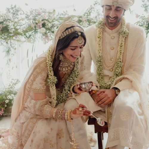 Alia Bhatt Wedding Pics  Mangalsutra Pictures  Sister  Wiki  Biography - 20