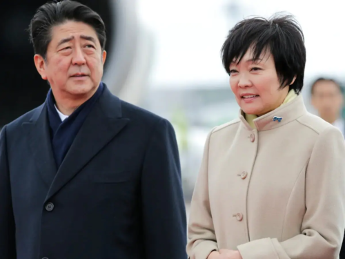 Who is Shinzo Abe  News  Pics  Family  Wife  Wiki  Biography - 38