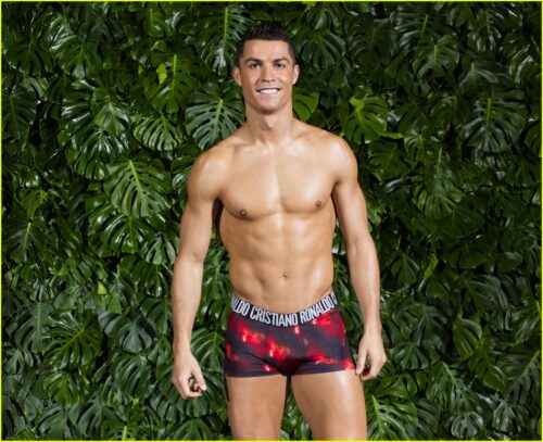 Cristiano Ronaldo Pics  Age  Photos  Shirtless  Wikipedia  Pictures  Biography - 83