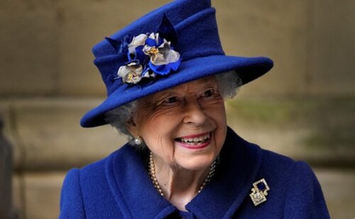 Queen Elizabeth News  Pics  Husband  Son  Sister  Wedding  Family Tree  Wiki  Biography - 90
