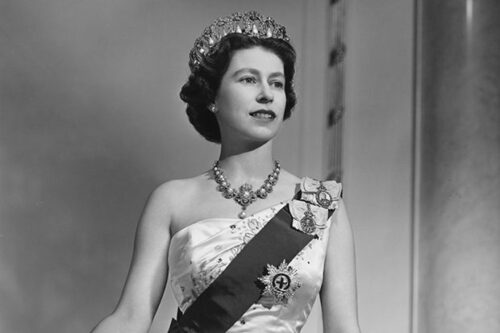 Queen Elizabeth News  Pics  Husband  Son  Sister  Wedding  Family Tree  Wiki  Biography - 53