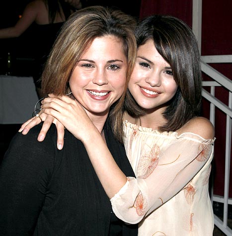 Selena Gomez News  Pics  Sister  Biography  Wiki - 90