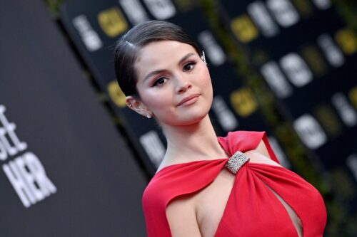 Selena Gomez News  Pics  Sister  Biography  Wiki - 74