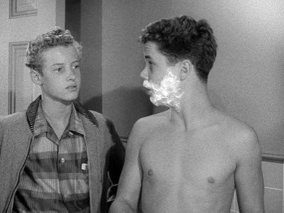 Who is Tony Dow  News  Pics  Shirtless  Wiki  Biography - 41