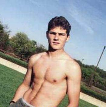 Iker Casillas Pics  Age  Photos  Shirtless  Biography  Pictures  Wikipedia - 46