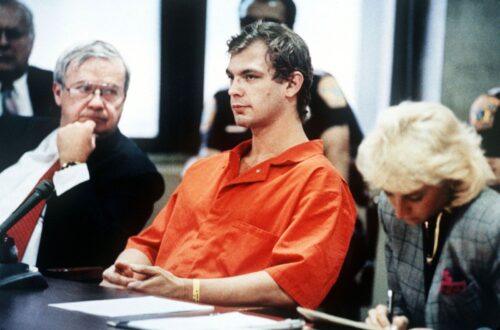 Jeffrey Dahmer Pics  Age  Photos  Brother  Mother  Wikipedia  Pictures  Biography - 44