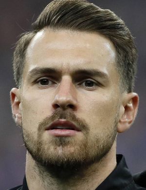 Aaron Ramsey Pics  Age  Photos  Shirtless  Biography  Pictures  Wikipedia - 33
