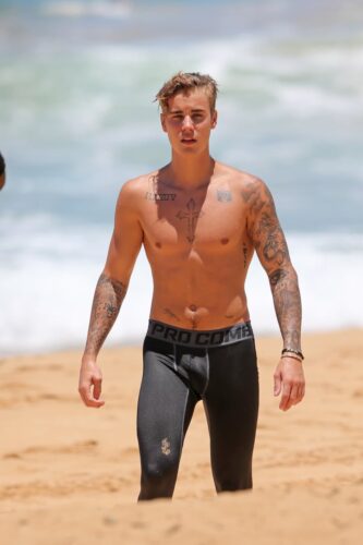Justin Bieber Pics  Age  Photos  Shirtless  Biography  Pictures  Wikipedia - 64