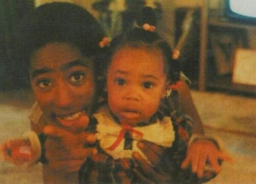 Tupac Pics  Age  Photos  Sister  Biography  Pictures  Wikipedia - 21